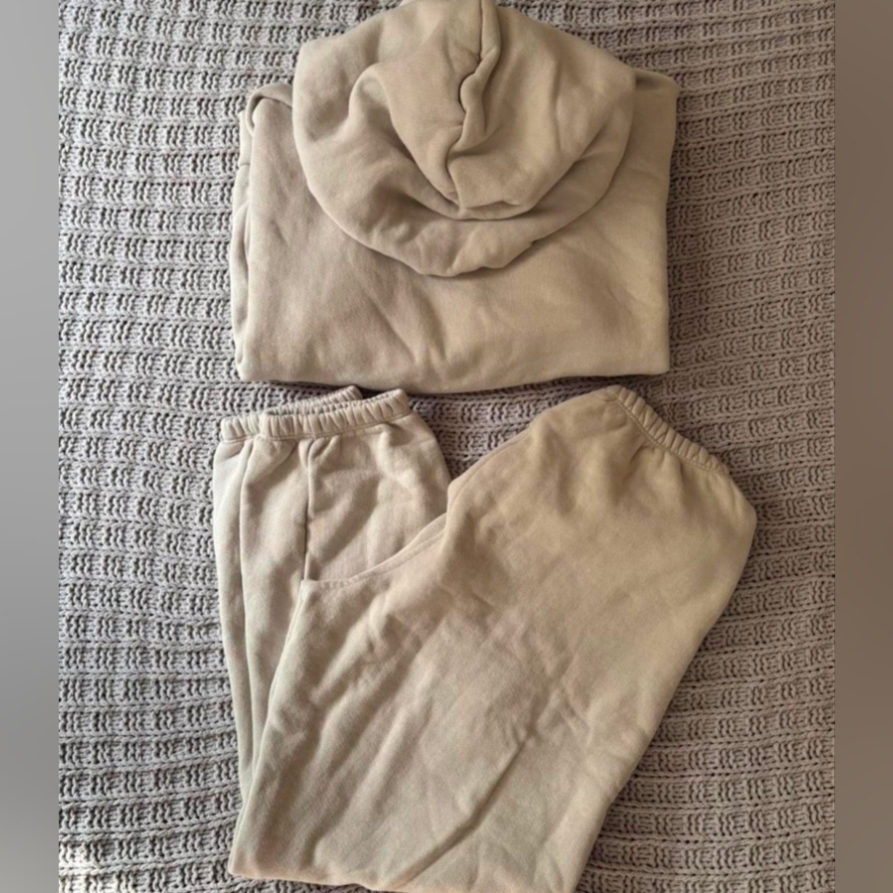 The Perfect White Tee Set. Hoodie and sweatpants. Perfectwhitetee Lounge Set